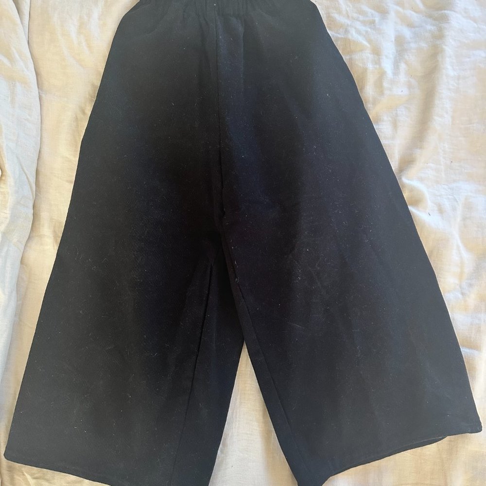 AVN Italy easy black pull on wide leg pants Sm/Med